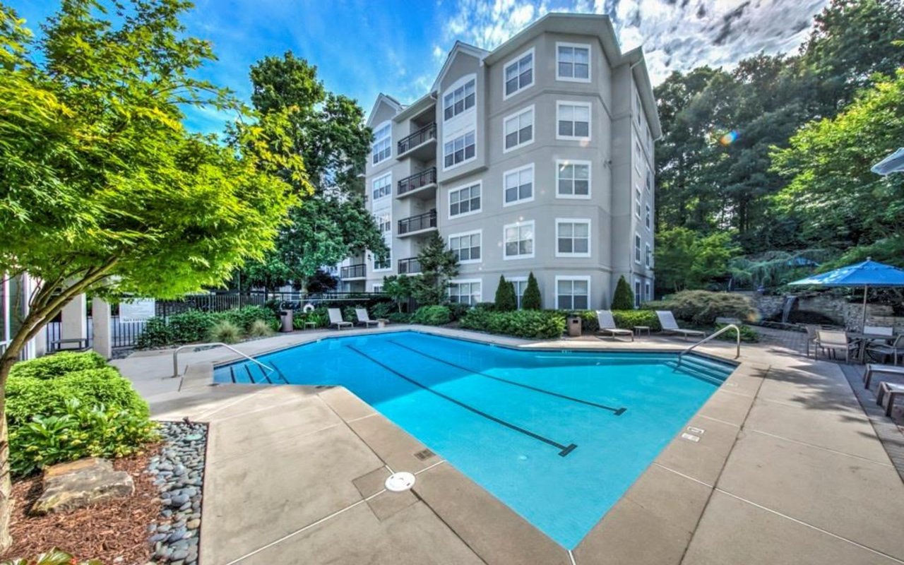 1509 River Green Dr NW