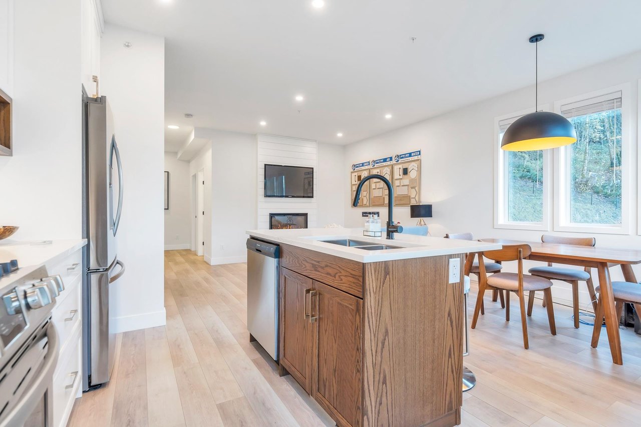 28-43998 Chilliwack Mountain Rd