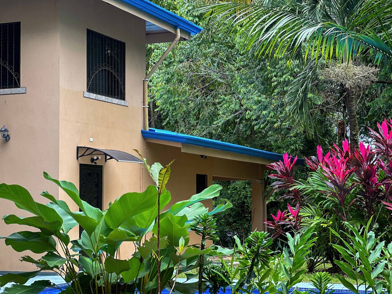 3 Bedroom Jungle Home in Ojochal