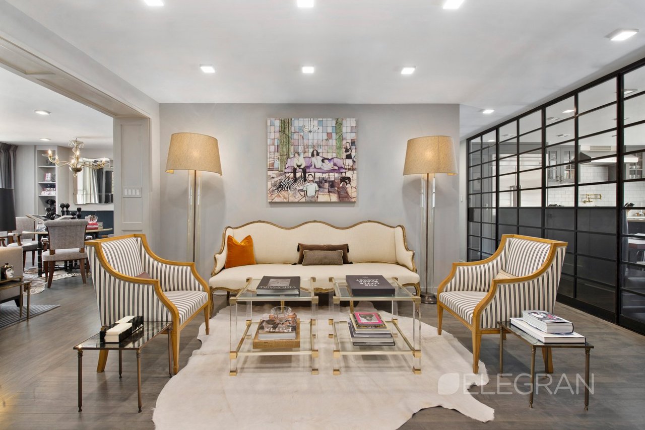 Carlton Regency South