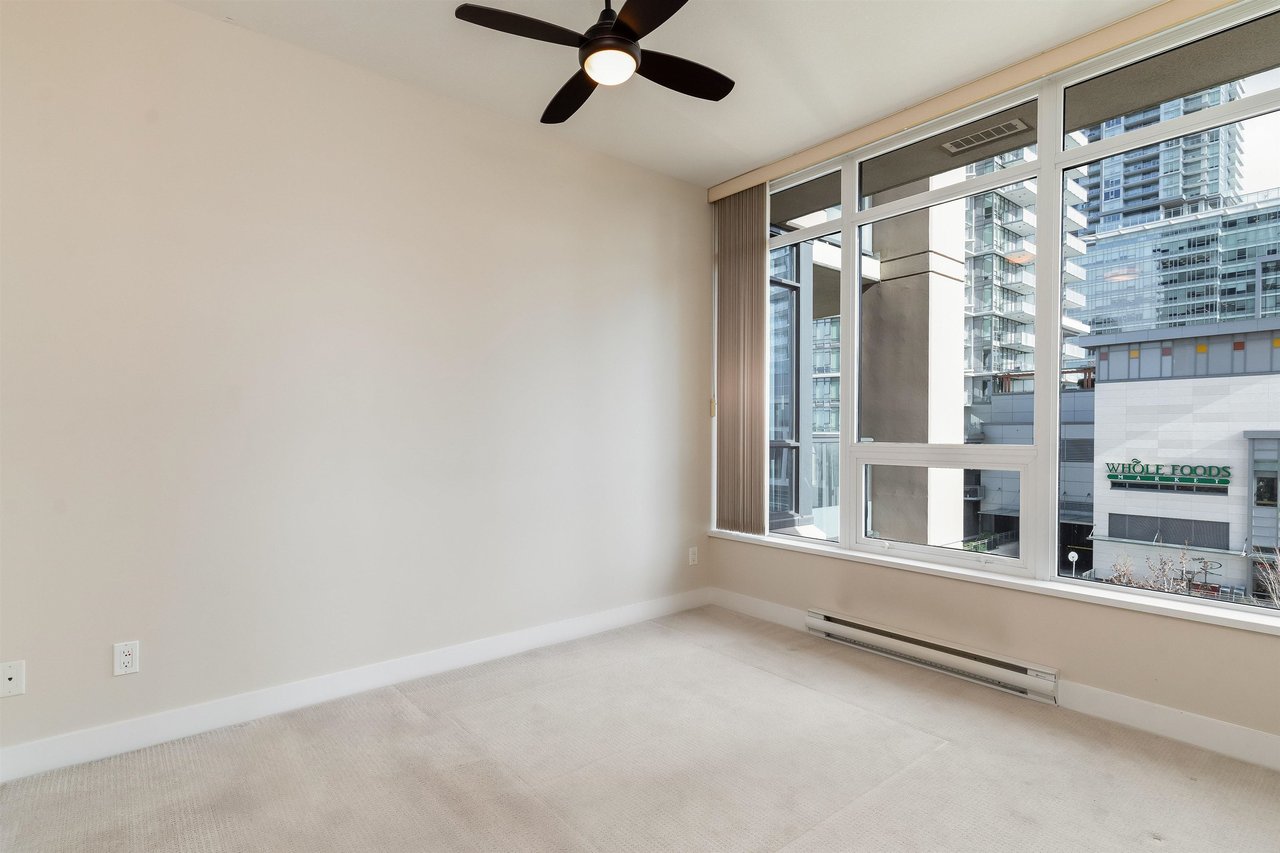 503-2077 Rosser Ave