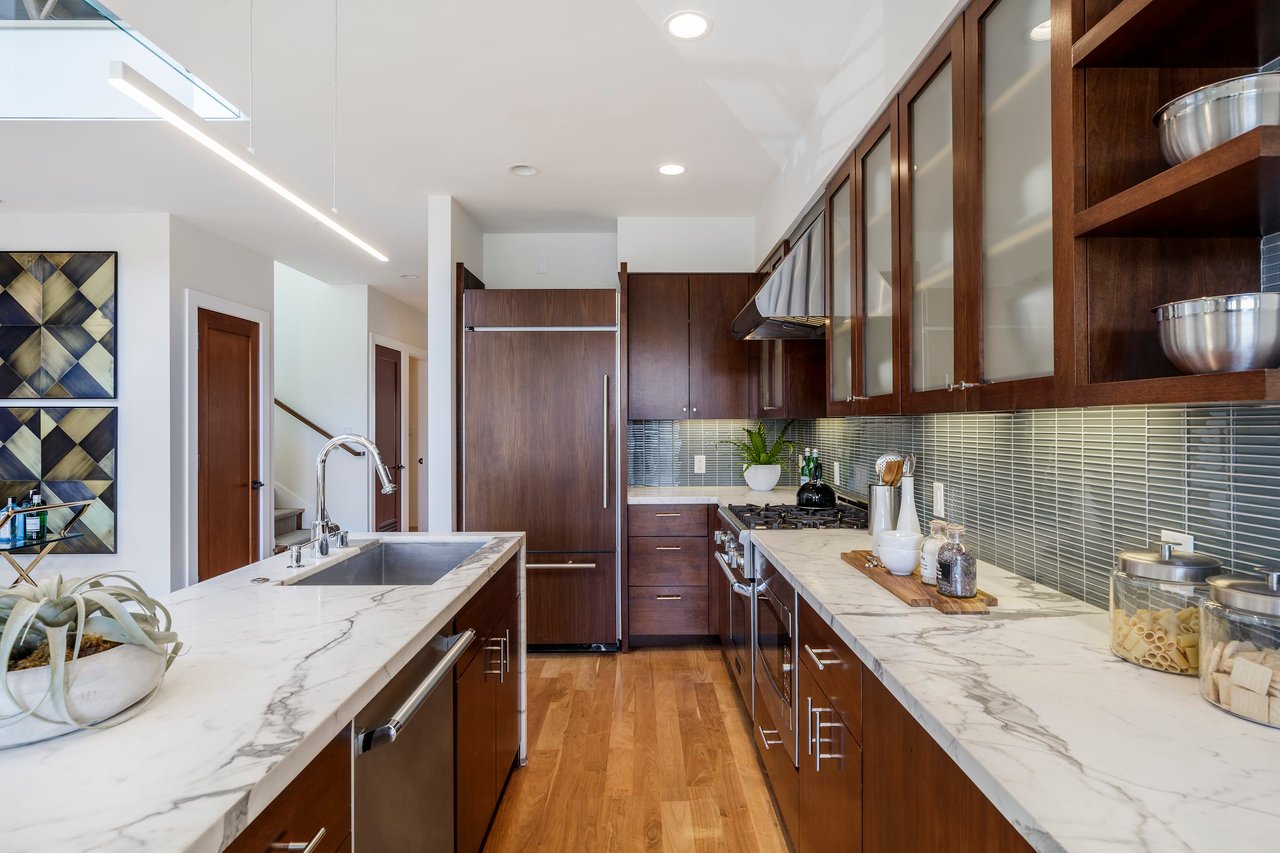 Two Level Cow Hollow Condominium