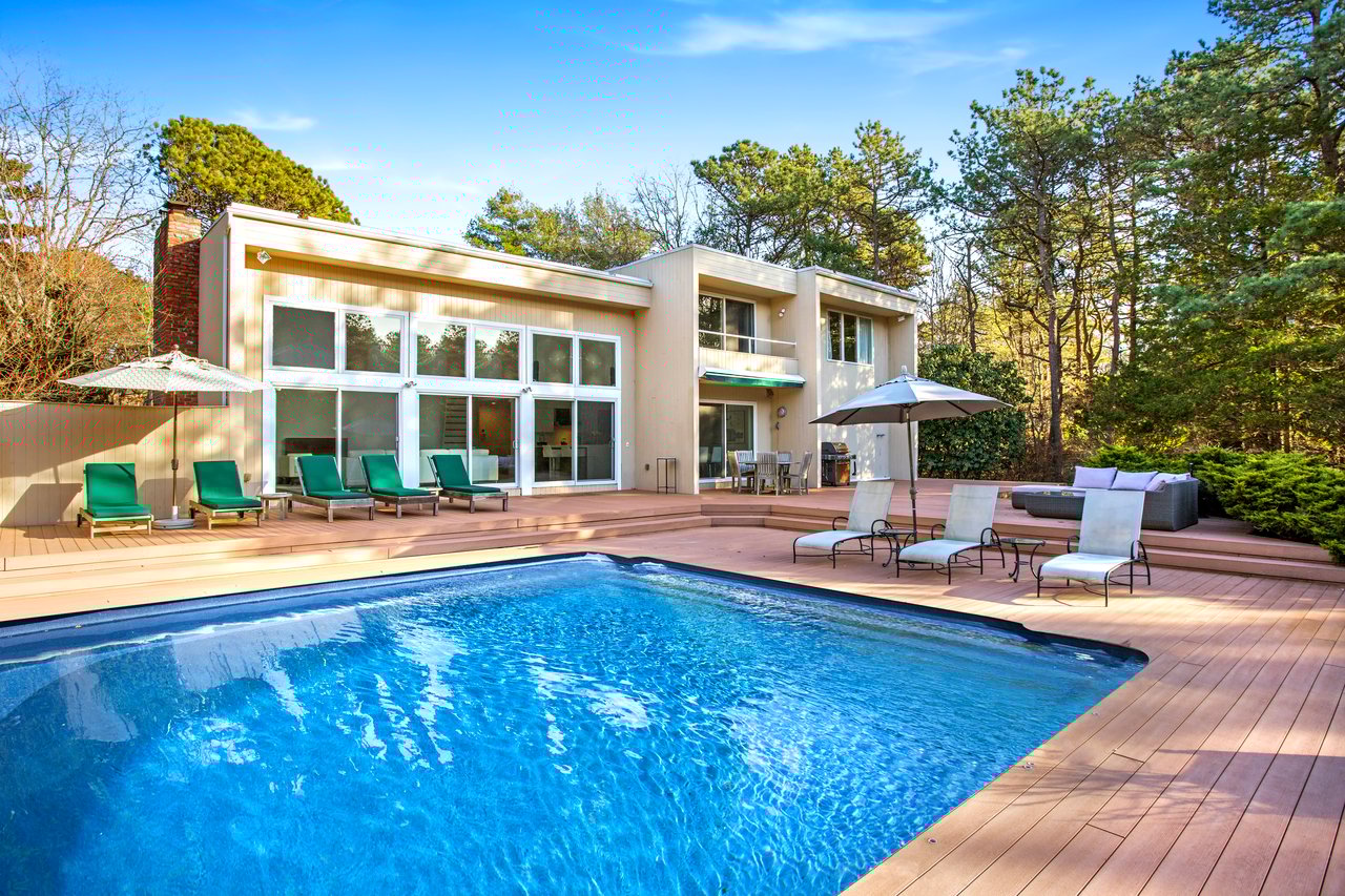 7 Whippoorwill Ln