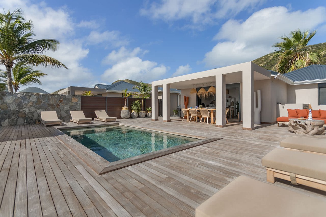 VILLA ASTON