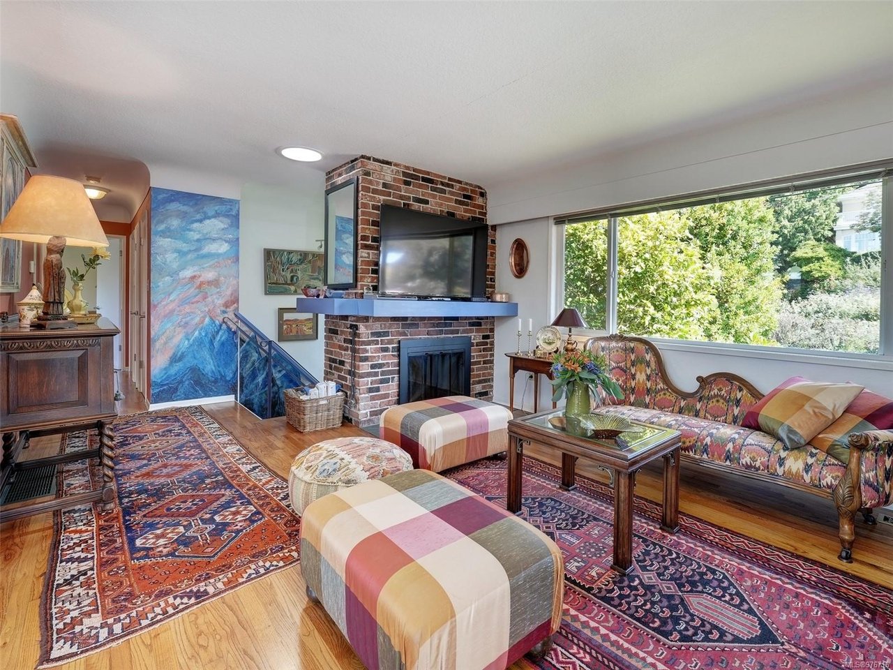 2105 Lorne Terr