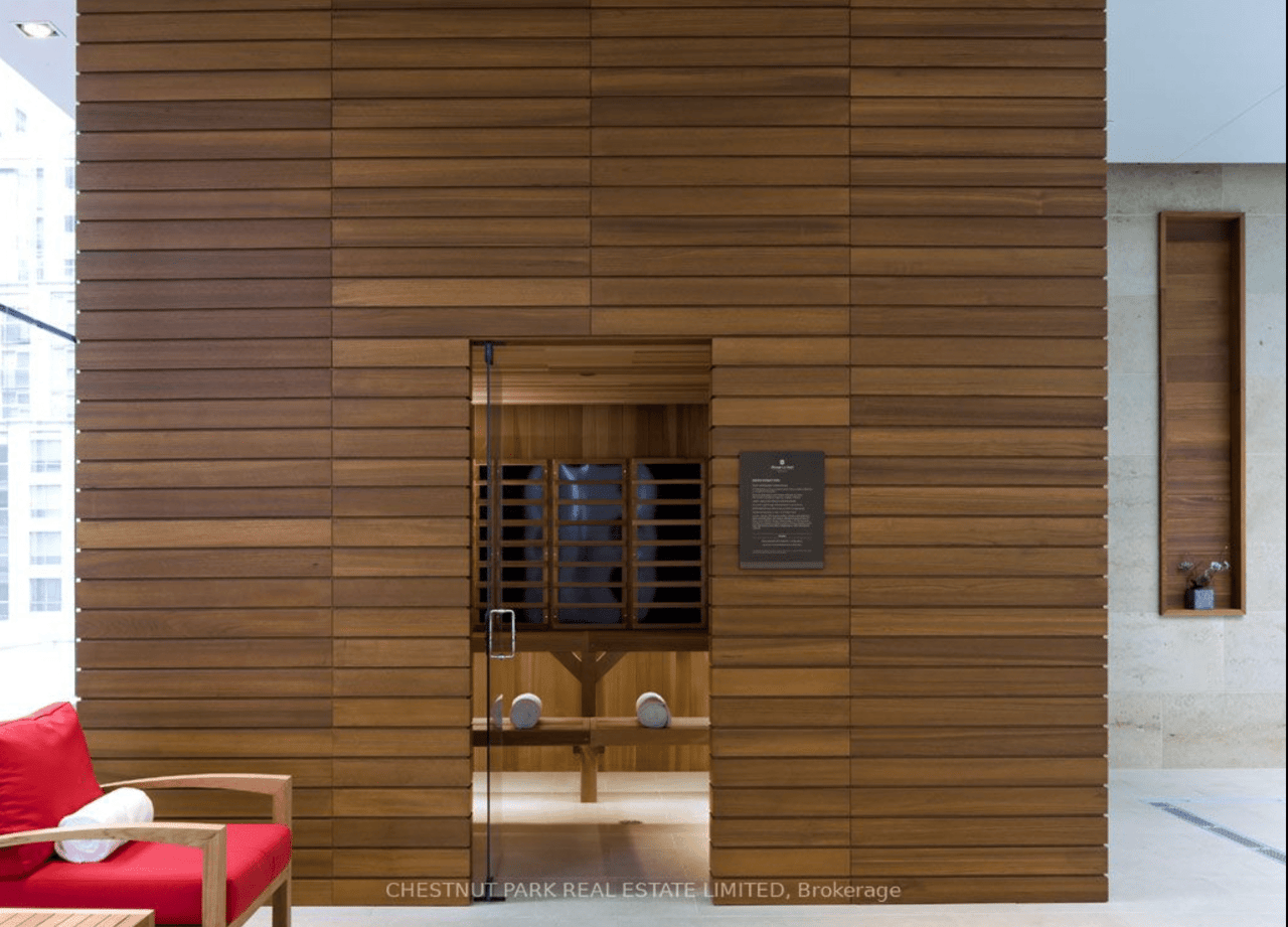 Suite 1904- 180 University Avenue