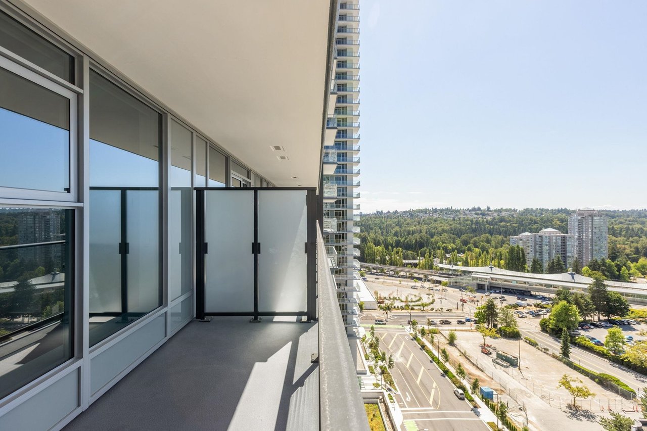 1210-3809 Evergreen Pl