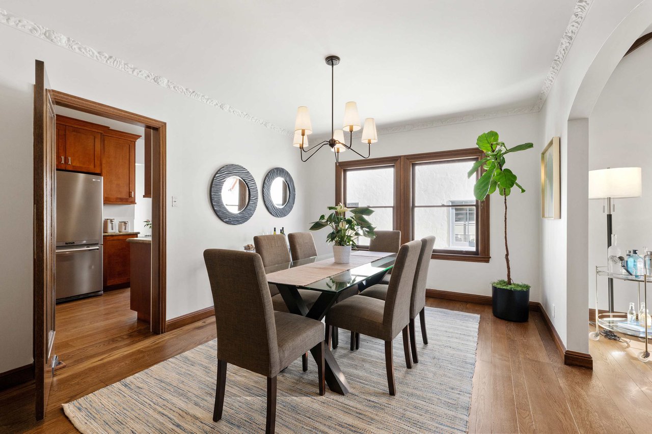 Classic Mediterranean in Forest Hill Extension