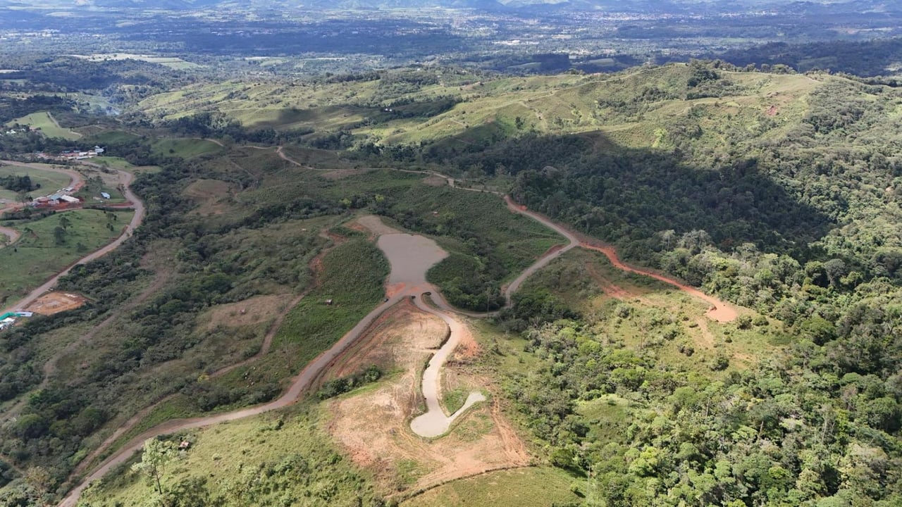 River and Waterfall Ranch, Perez Zeledon, San Jose
