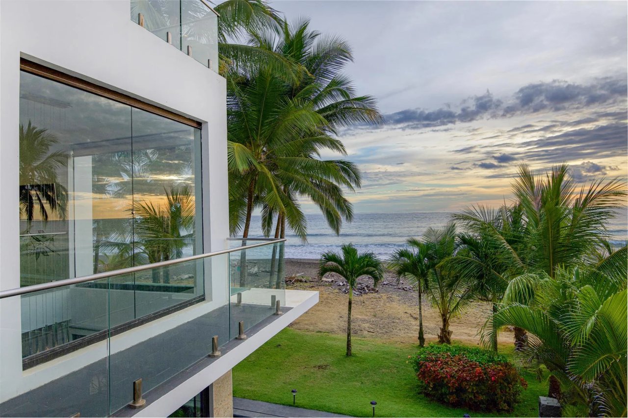 Titled Beachfront Luxury Estate, Jaco, Puntarenas