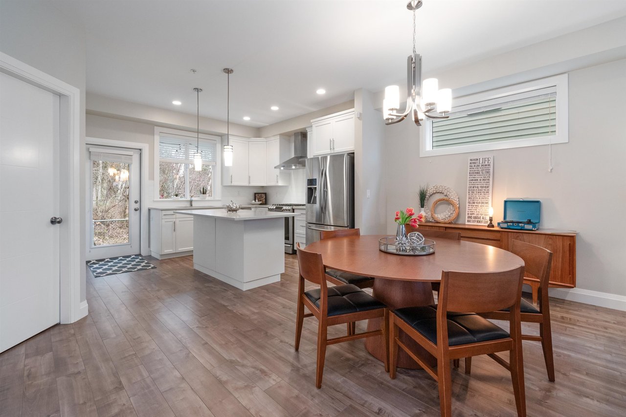 18-47042 Macfarlane Pl
