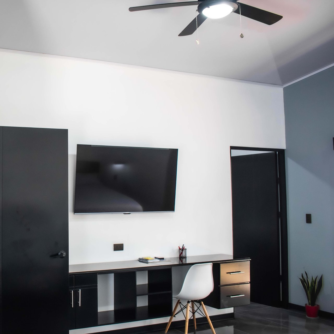 Residence in Bahía Ballena: Expansion Opportunity and Privileged Location