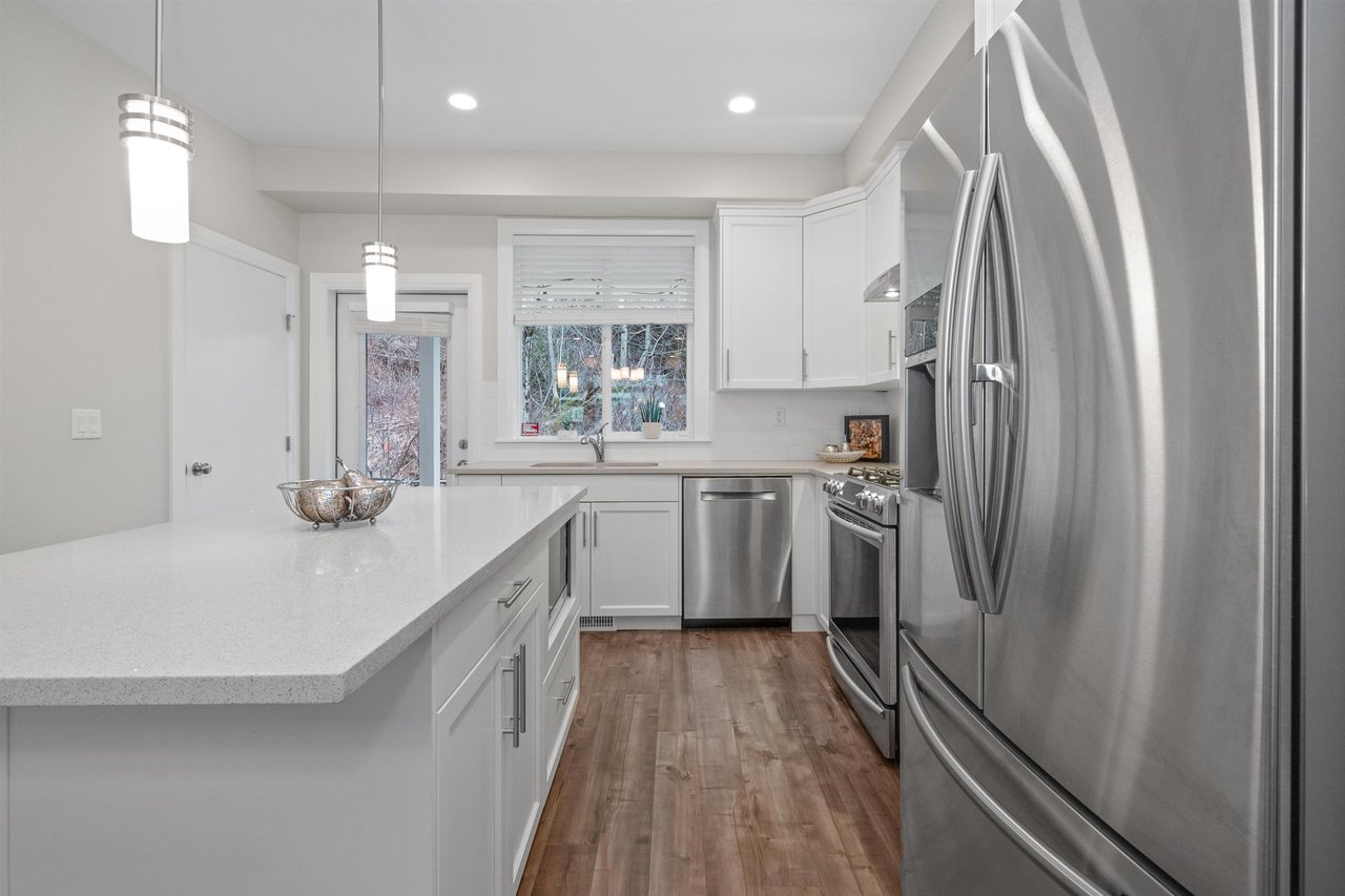 18-47042 Macfarlane Pl