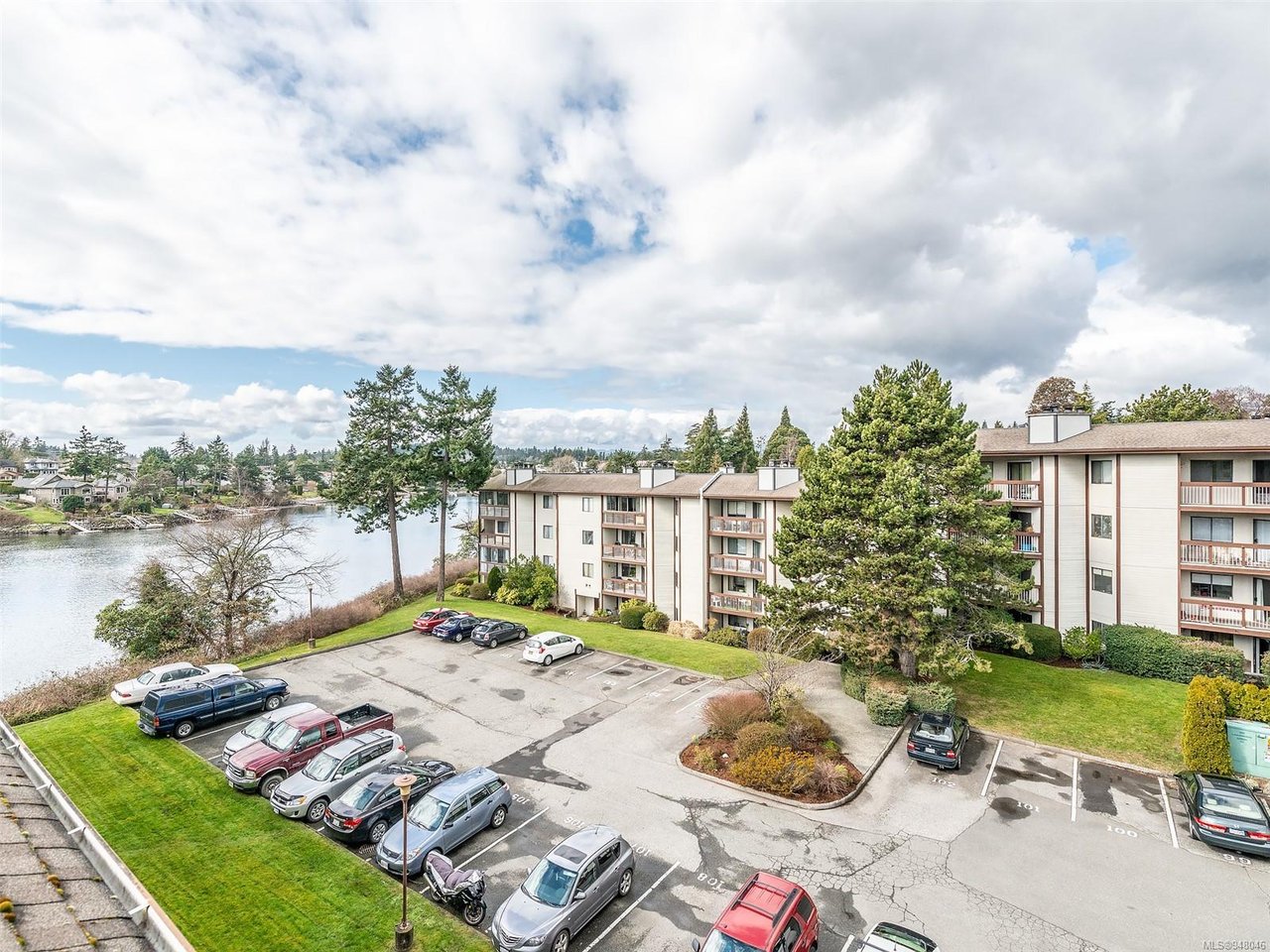 202-71 Gorge Rd