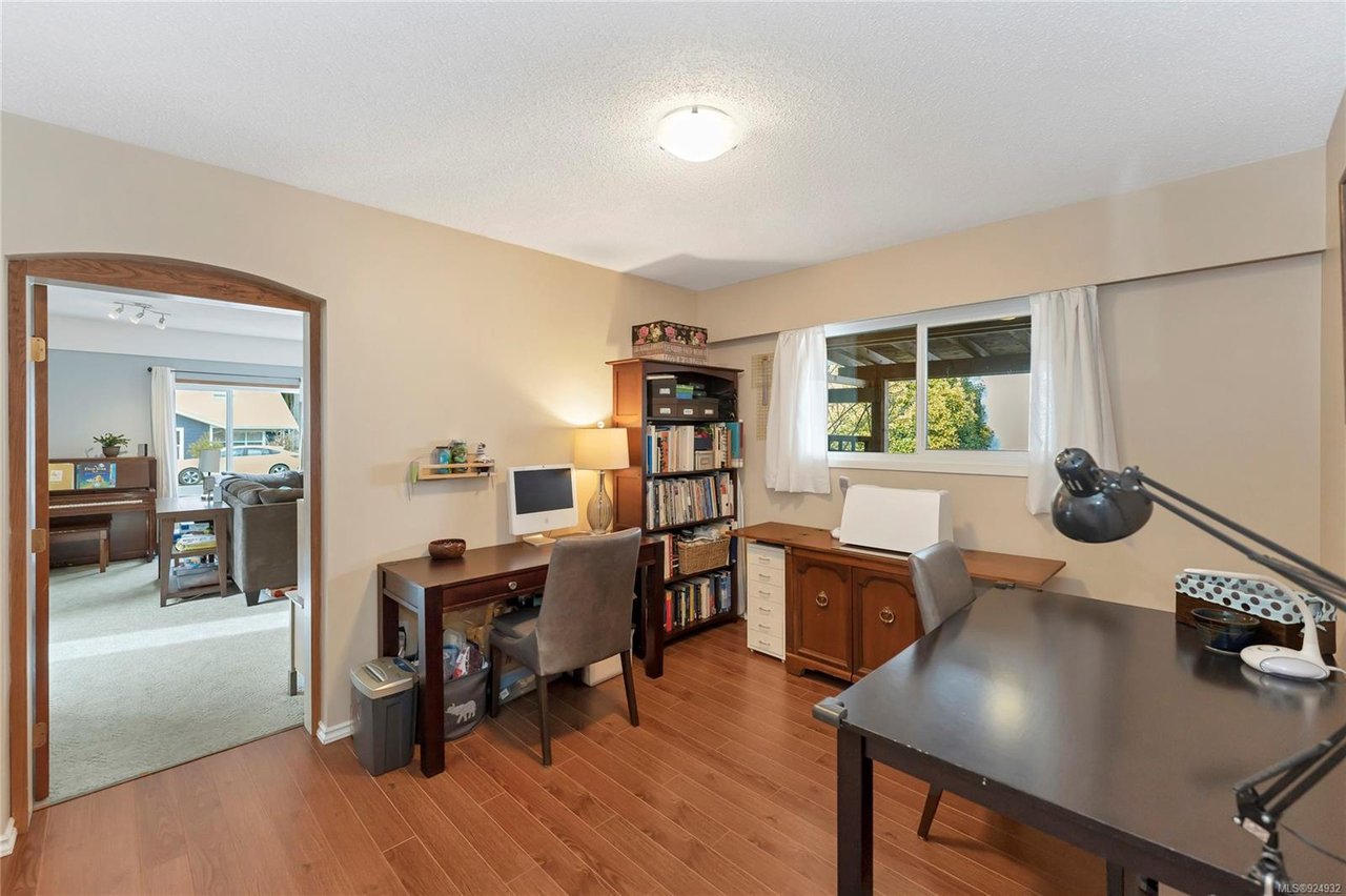 7639 Sigmar Pl