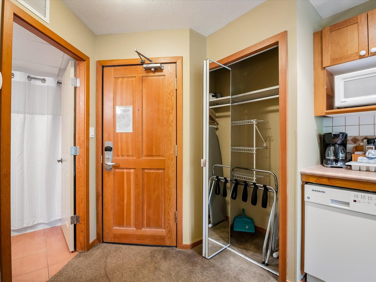 411-4315 Northlands Blvd