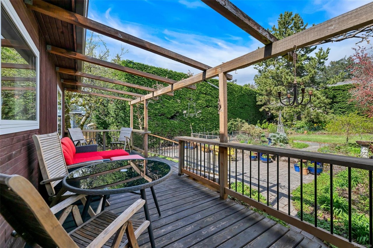 36 Tovey Cres, View Royal