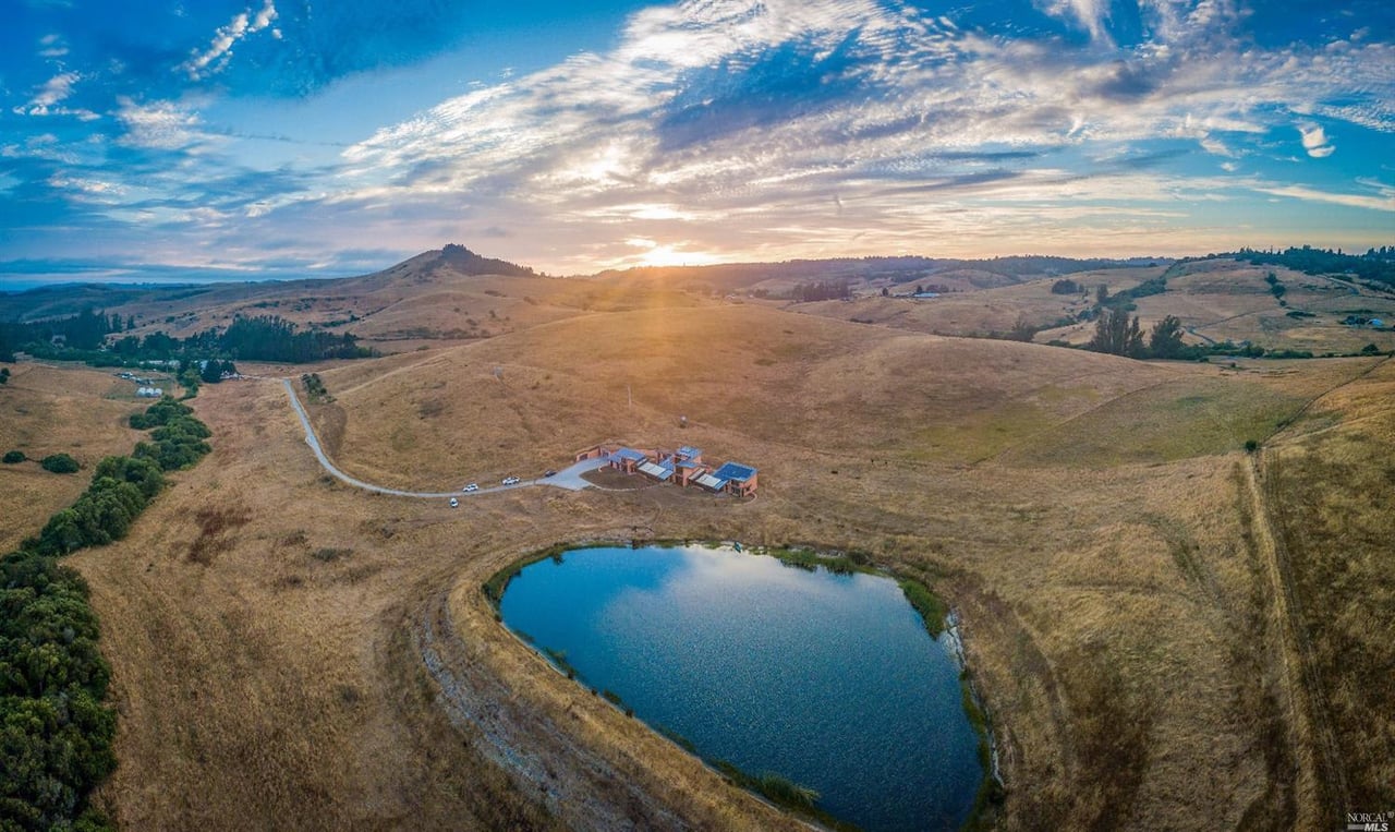 1100 Vly Frd Freestone Rd