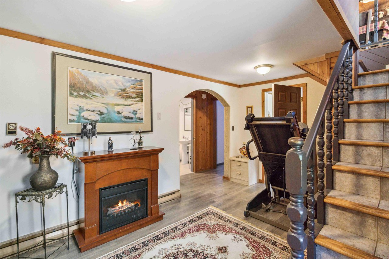 1621 Columbia Valley Rd
