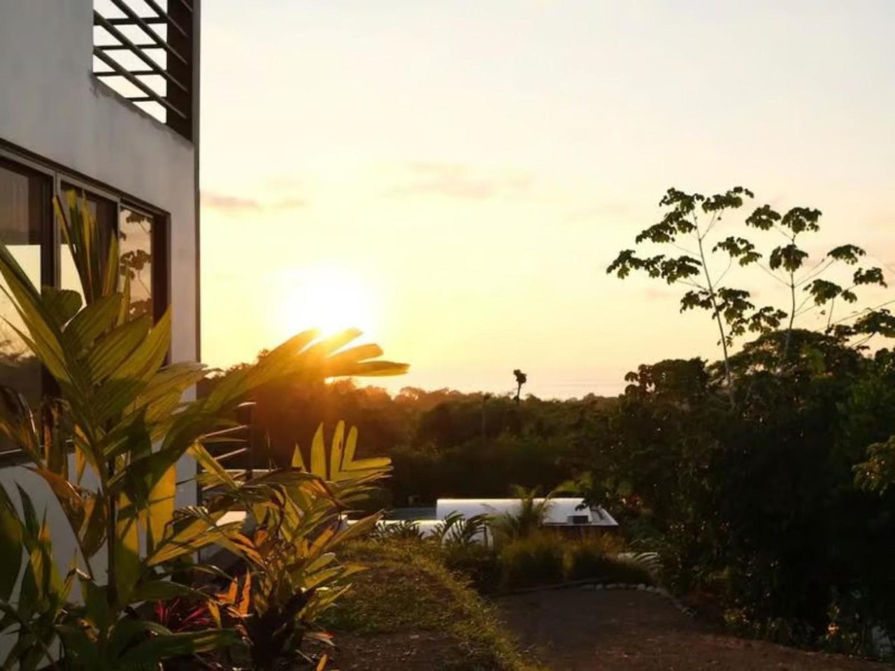 Modern Ocean View Home, Dominical, Puntarenas