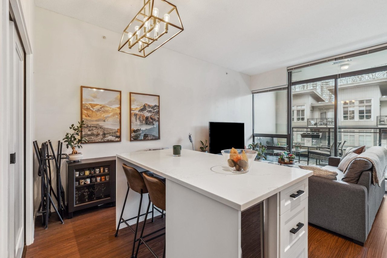 214-121 Brew St