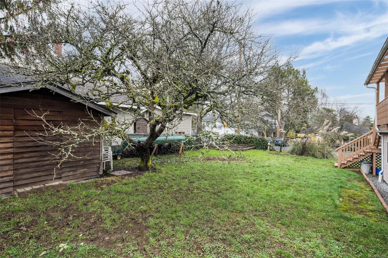 2890 Heath Dr
