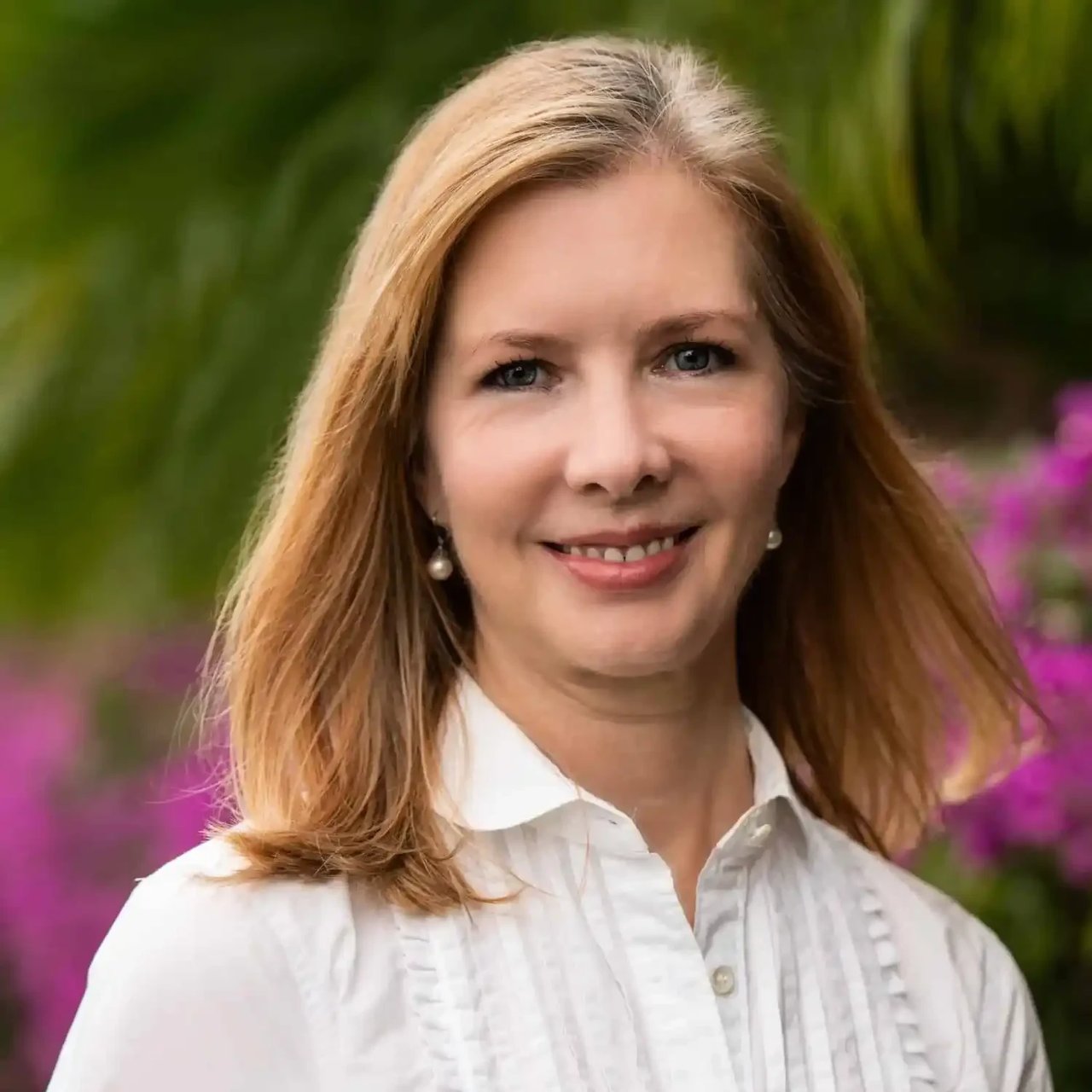 Sheri Turnbow Saratoga Springs, NY Real Estate Agent Headshot