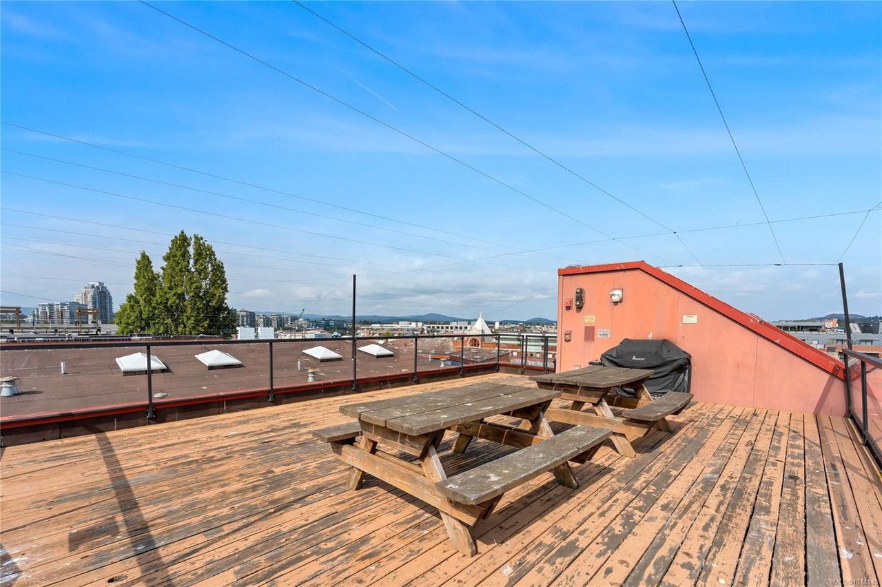 203-562 Yates St, Victoria