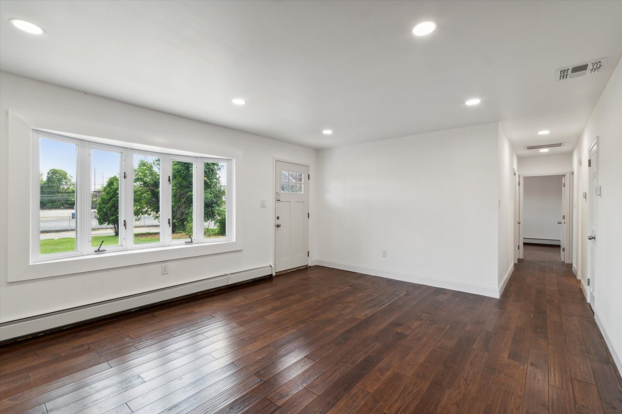 111 W Central Avenue 
