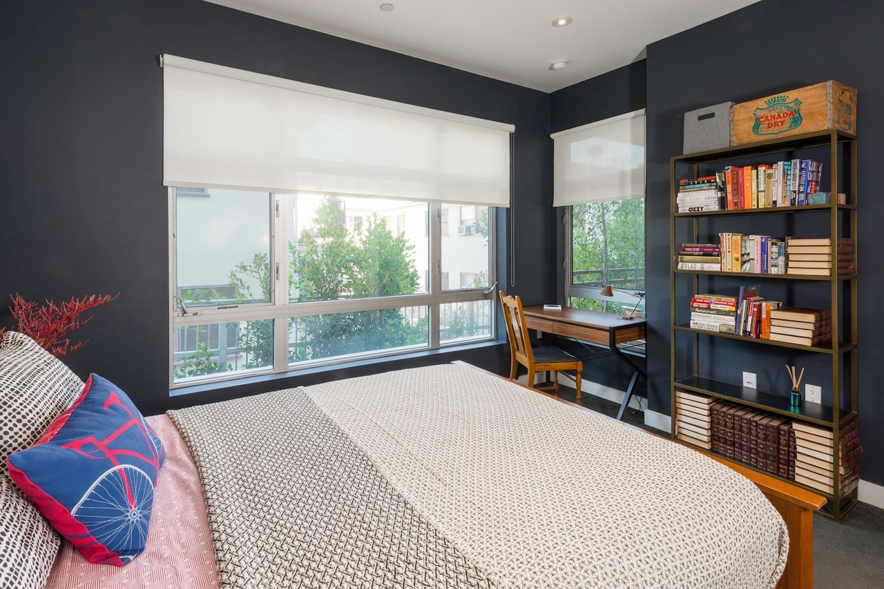 Modern 2 Bedroom/ 2 bath at the Metropol