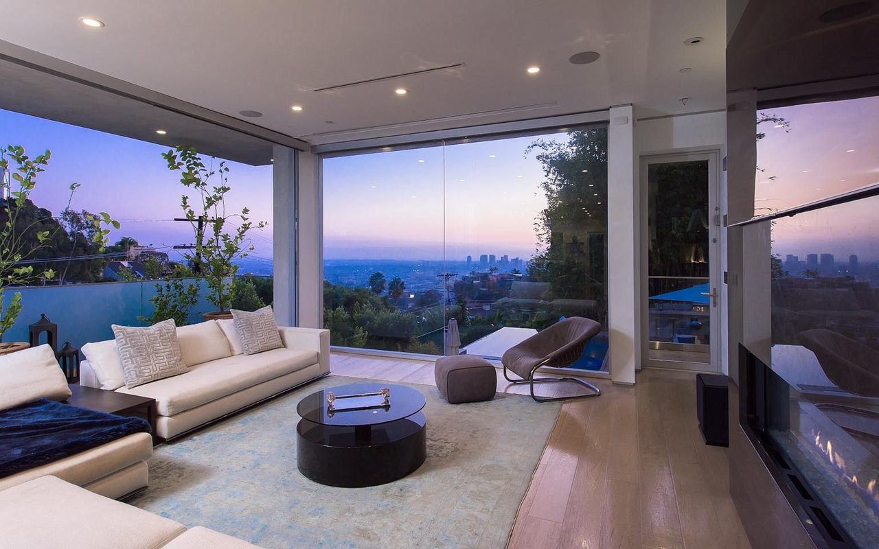Summit Manor