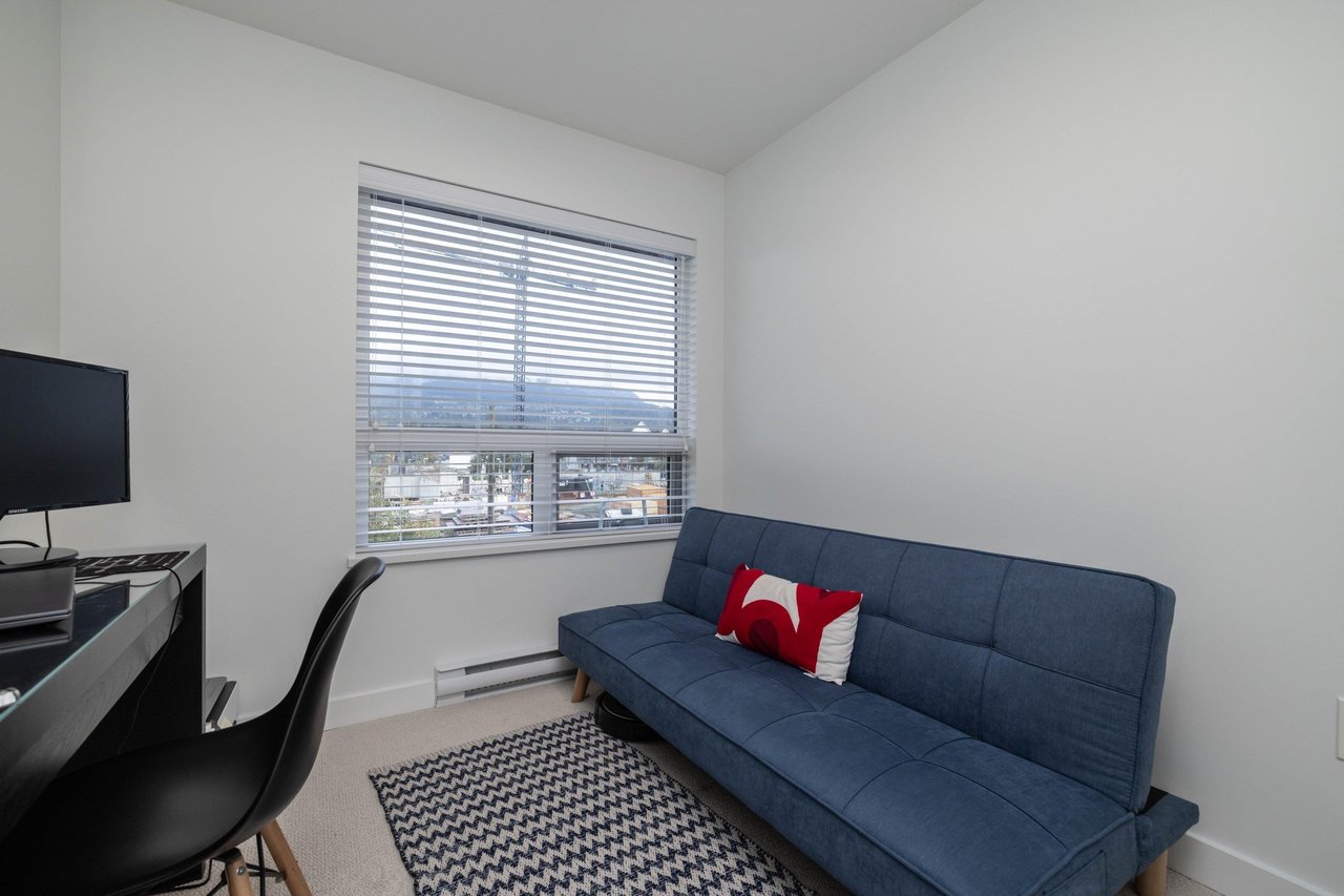 207-3105 St George St