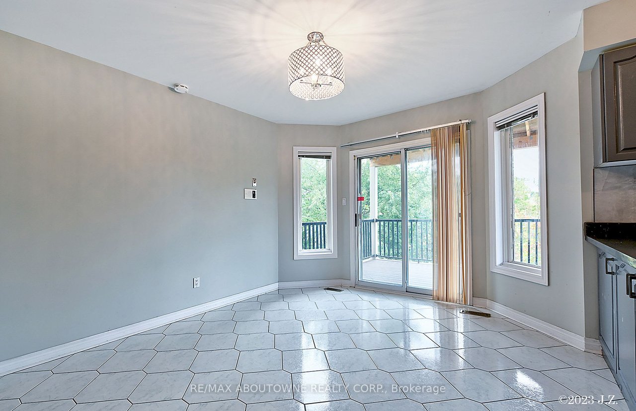 28 Townson Rd