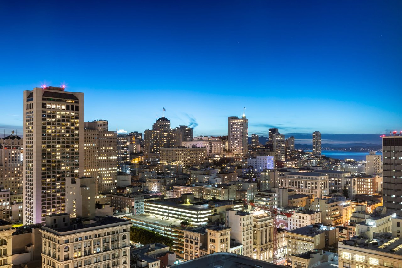 Ritz-Carlton Penthouse 2401