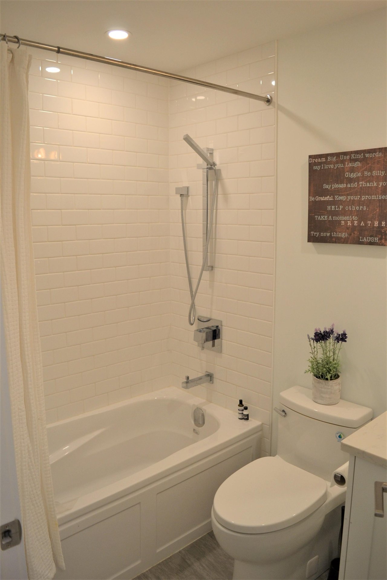 2519 W 8th Avenue, Vancouver