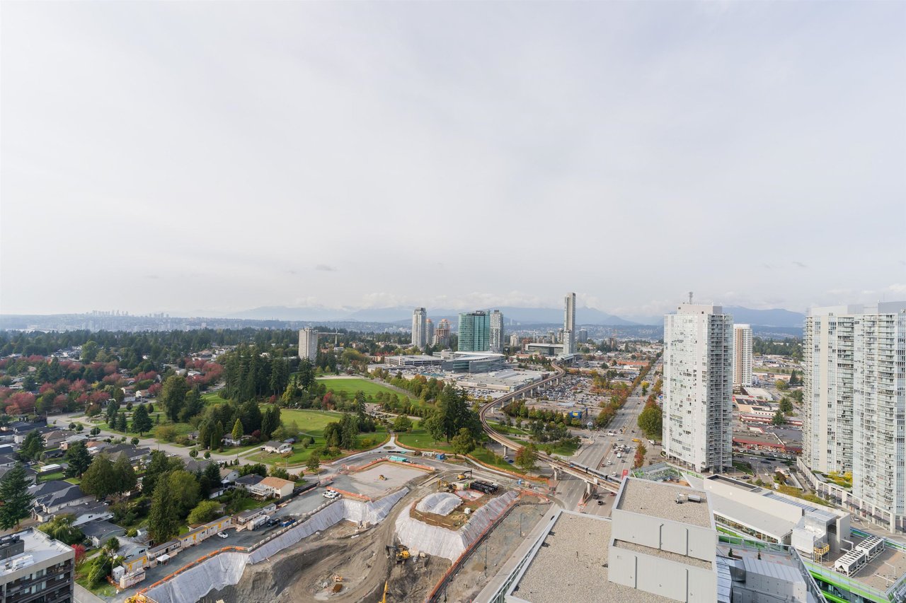 3206-13615 Fraser Hwy