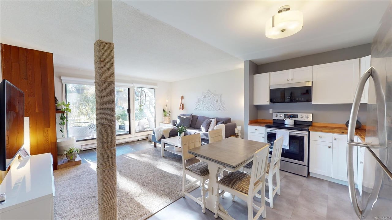 3-1956 Glenidle Rd, Sooke