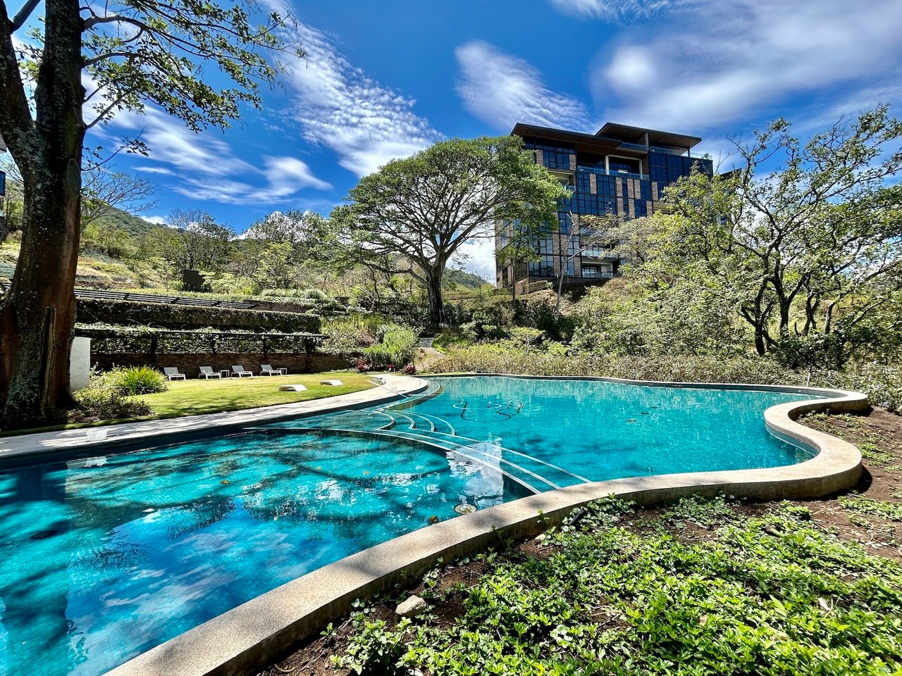 Upscale Mountain View Residence, Santa Ana, San Jose