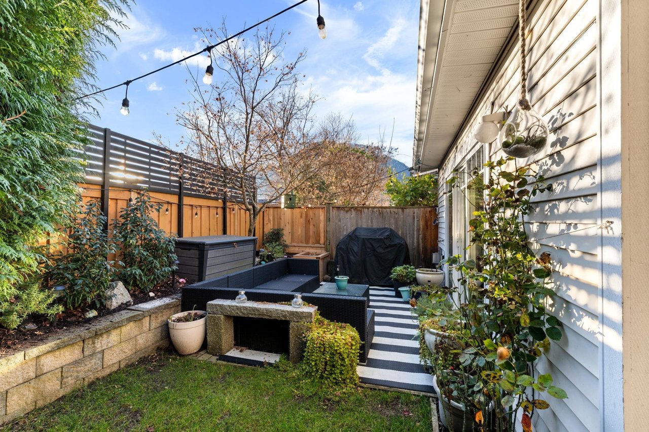 32-1821 Willow Cres