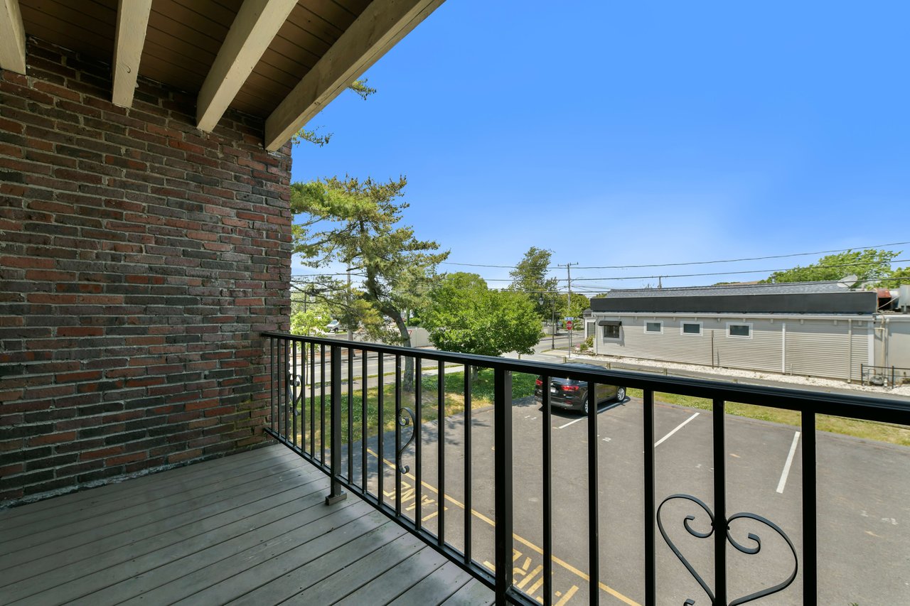 Convenient Hyannis Condo 