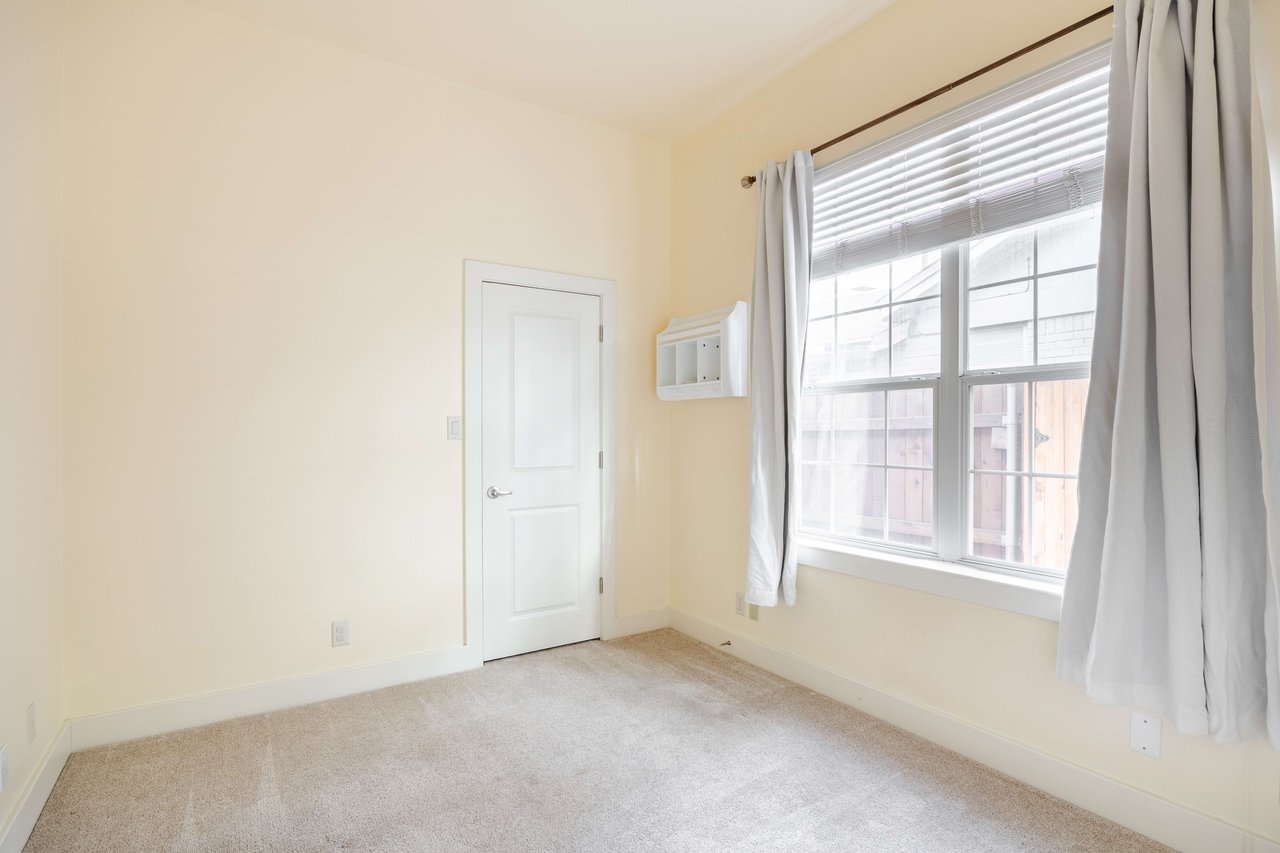 5406 Grover Ave