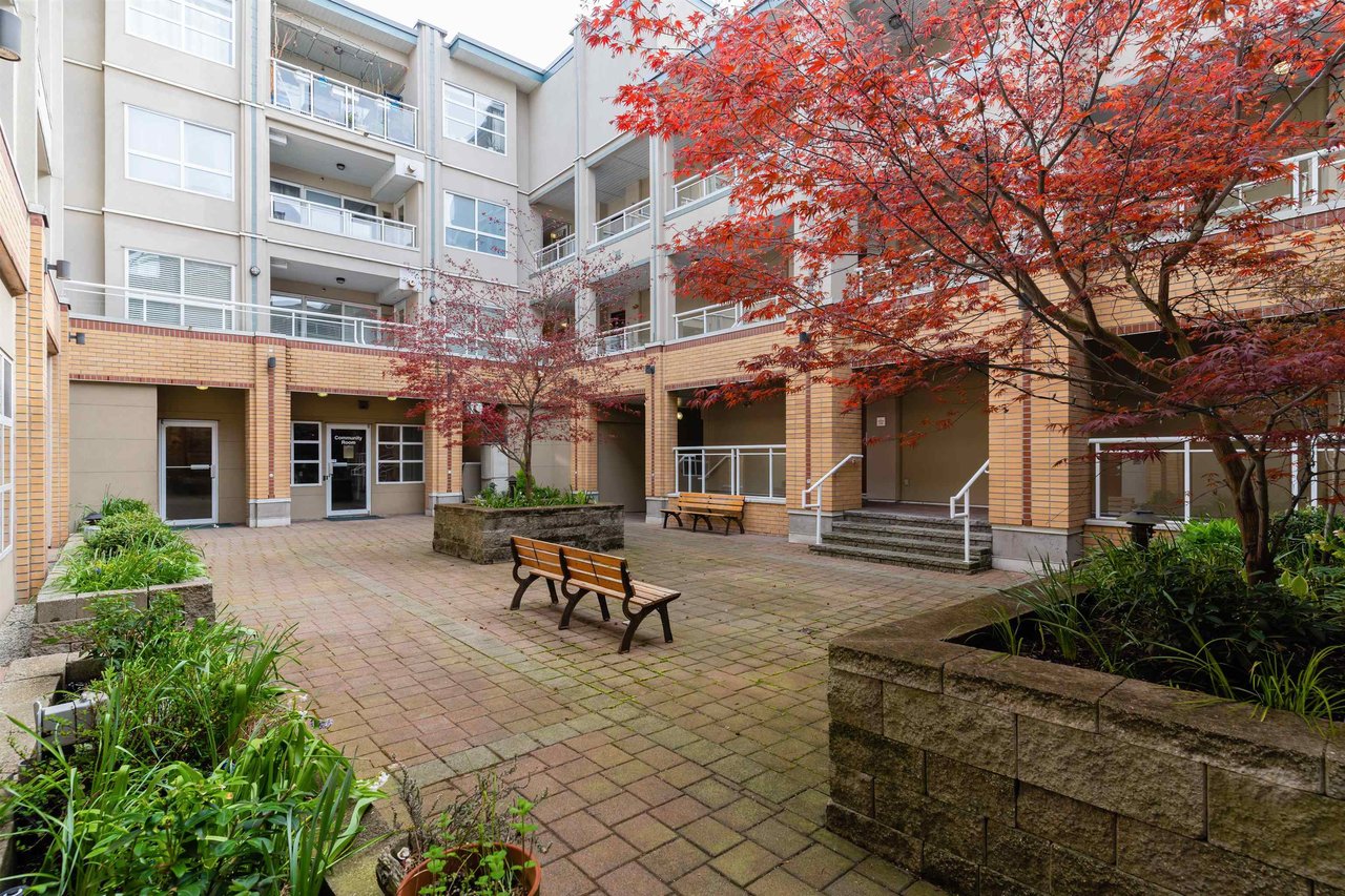 102-108 W Esplanade Ave