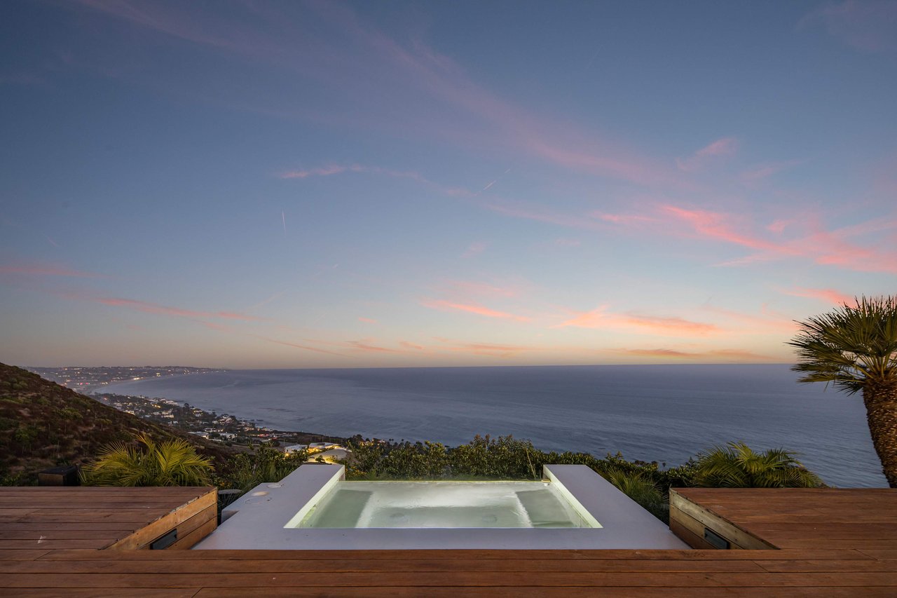 Malibu Blufftop Estate