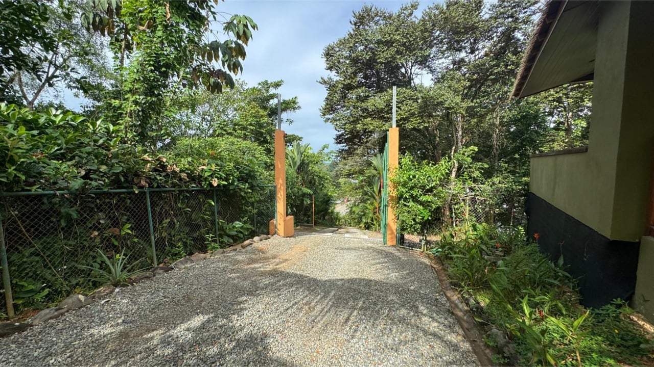 Ocean View Hotel with Expansion Land, Uvita, Puntarenas