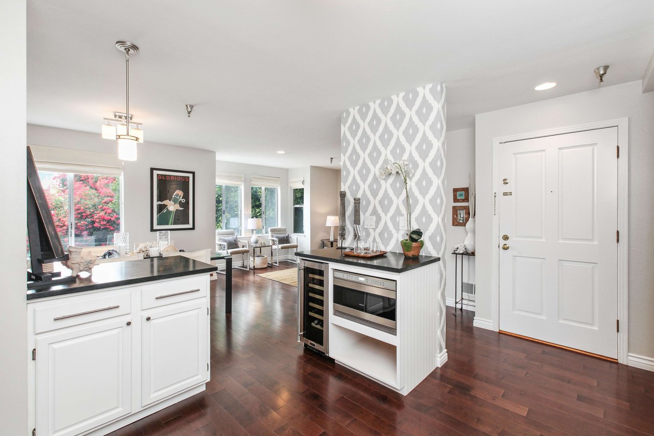 Amazing Hayes Valley Condominium