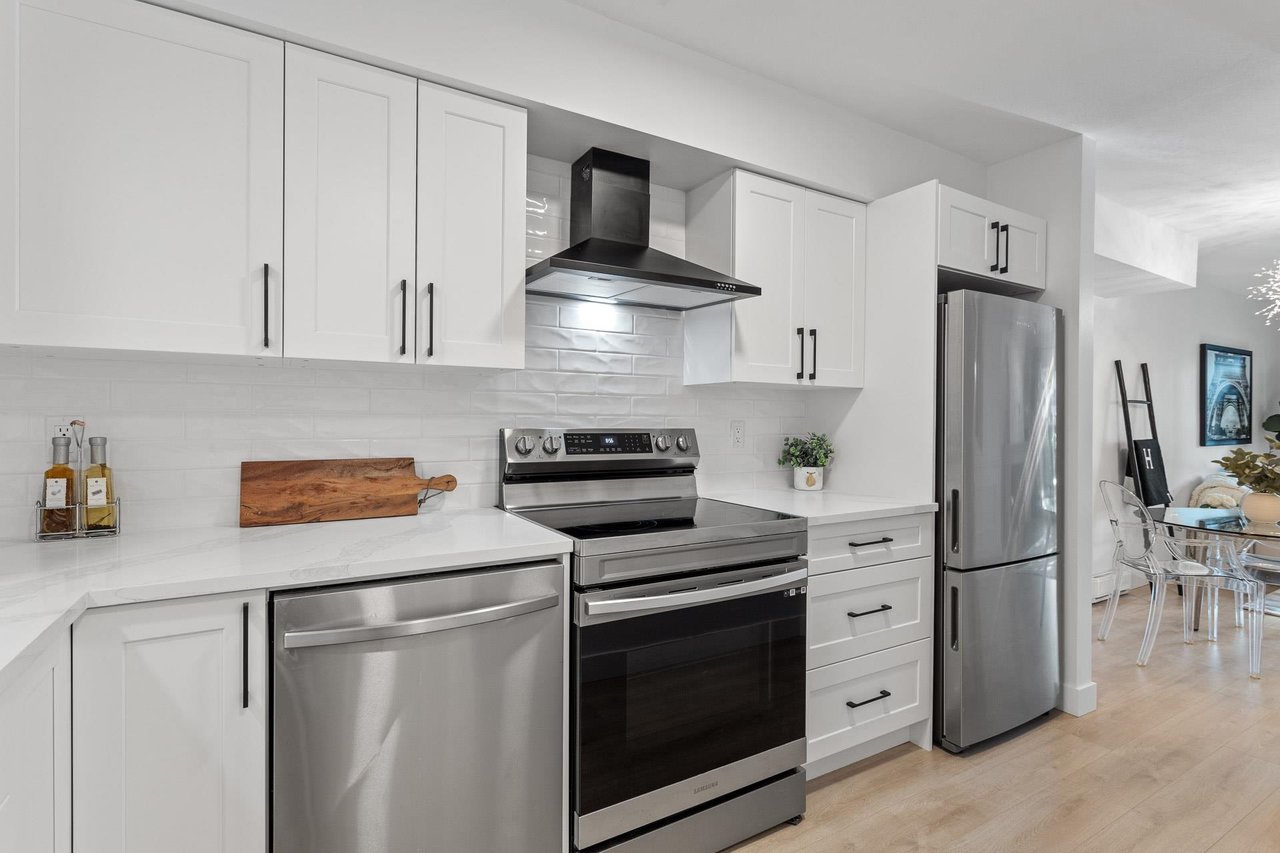 115-1570 Prairie Ave