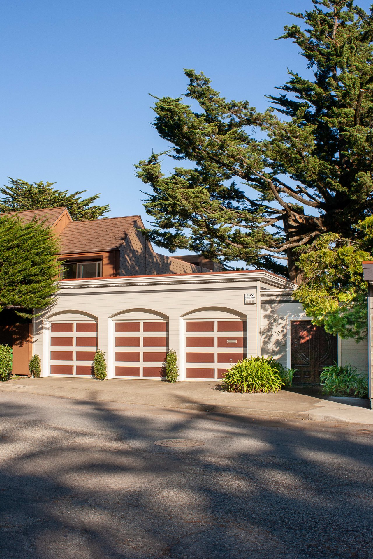 429 Burnett Ave