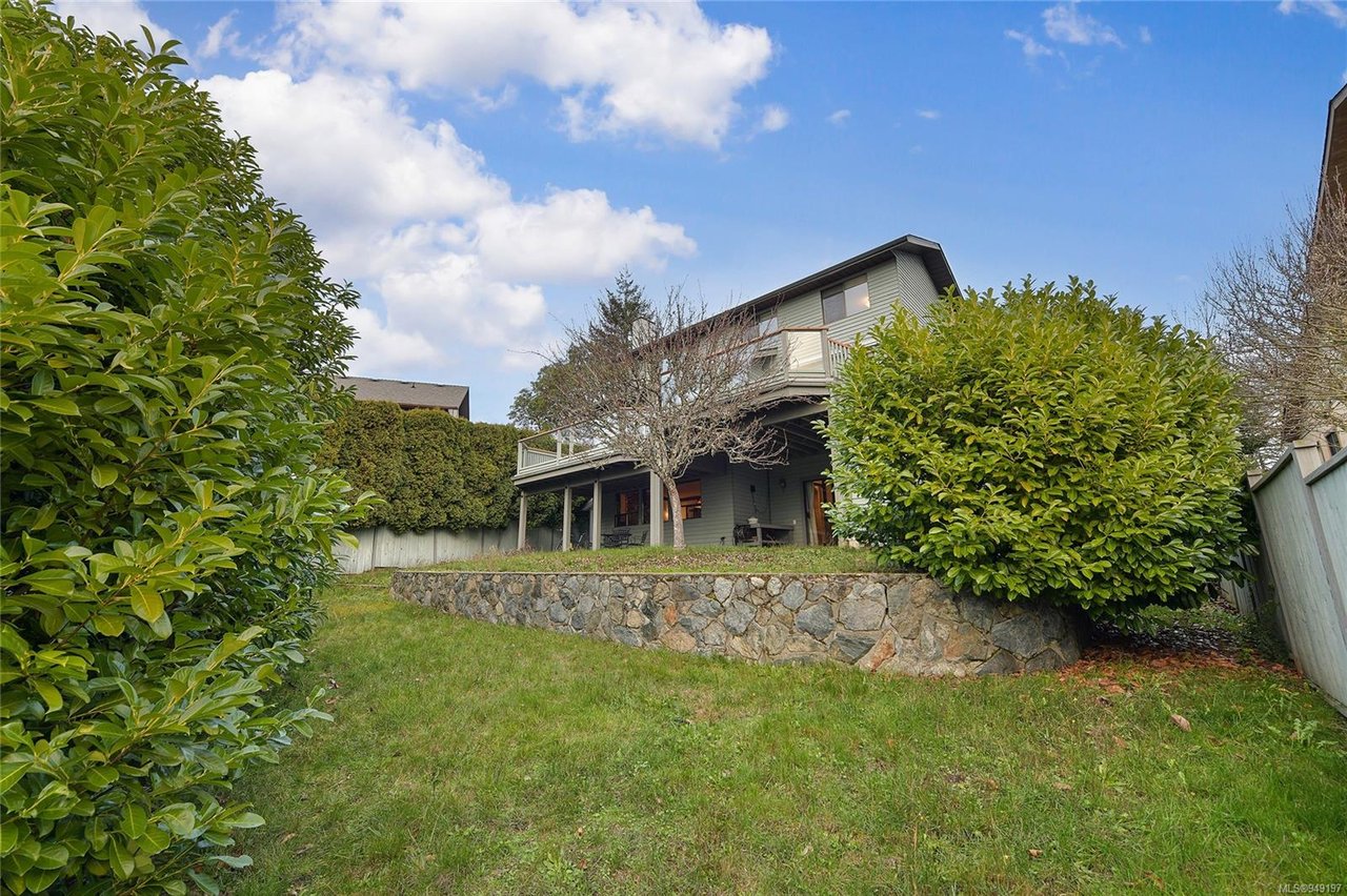 879 Denford Cres