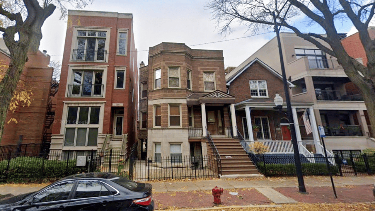 2034 N Racine