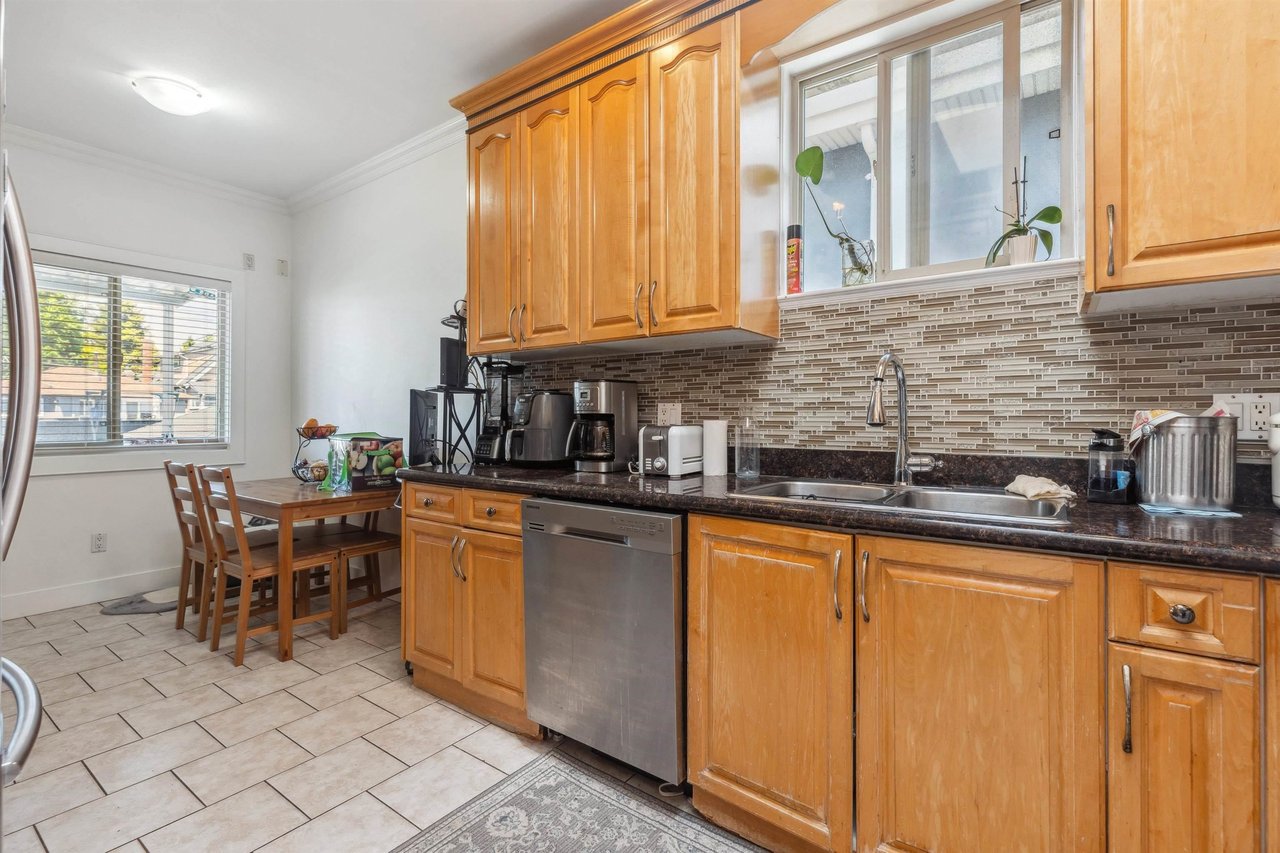 465 E 55th Ave